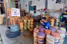 Cerita Perajin Songkok Bambu di Banyuwangi, Sebatang Pohon Bisa Hasilkan Rp 1 Juta