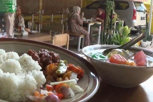 Kangen Menu Resepsi Pengantin Jawa, Warung di Magetan Sajikan Nasi Pupuk dan Es Podeng