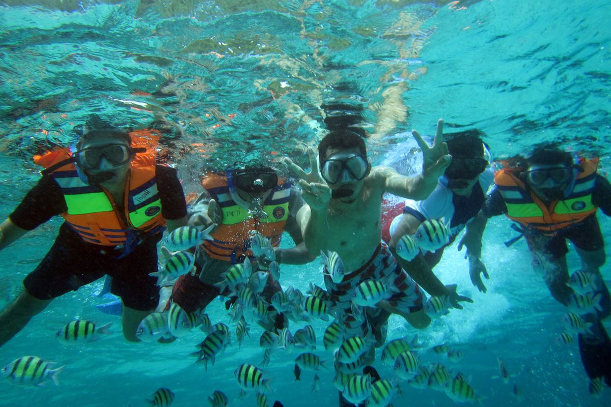 Ilustrasi snorkeling di Rubiah, Aceh.