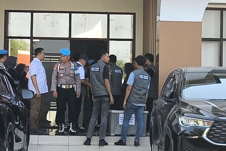 Dugaan Korupsi Seragam Rp 16 M Seret Nama Bupati Gowa, Polisi Geledah 5 Kantor Dinas Pemda