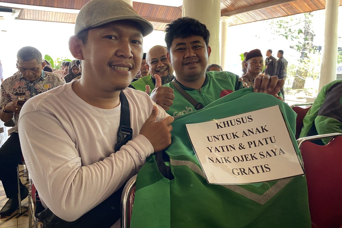 Ilustrasi menyantuni anak yatim