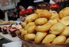 Pengalaman Makan Baursak, Makanan Khas Kazakhstan yang Sepintas Mirip Odading