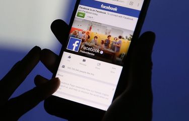 Vaginada sharni portlatish - bu qattiq porno.