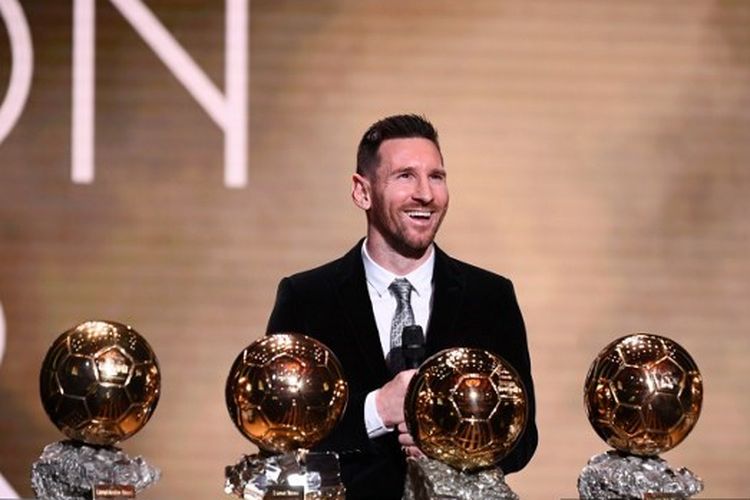 Lionel Messi meraih trofi Ballon d'Or keenamnya pada 2019. Messi menjadi peraih Ballon d'Or terbanyak dengan tujuh trofi. Artikel ini berisi daftar pemenang Ballon d'Or. 
