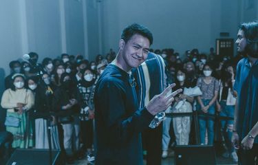 Dias Widjajanto atau Tradento merupakan penulis lagu asal Indonesia