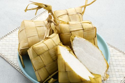 Resep Ketupat Daun Jeruk, Harumnya Bikin Ketagihan