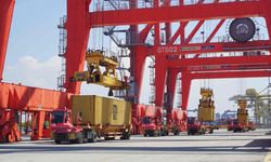 Kinerja Operasional Tumbuh Positif, Pendapatan Pelindo Kuartal III-2024 Tembus Rp 23,5 Triliun