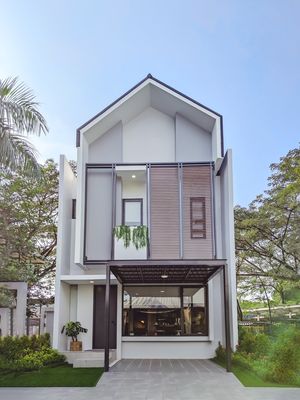 Cozmohouse at Myza BSD dekat dengan sejumlah pusat perbelanjaan, perkantoran, pendidikan, serta sarana hiburan.