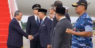 Tiba di Jakarta, PM China Li Qiang Disambut Menteri Investasi