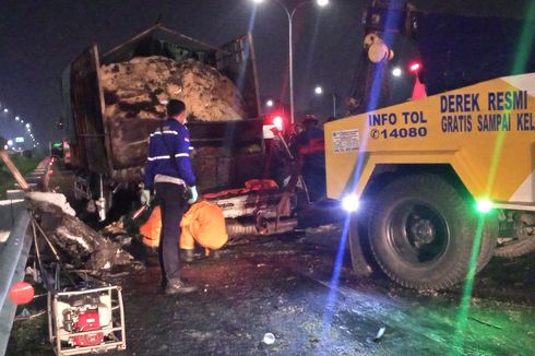 5 Fakta Kecelakaan Maut di Tol Jagorawi, Porsche Terbakar dan Pengemudi Tewas Terperangkap