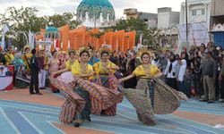 Ramaikan Karnaval Expo Dekranasda Sulsel, Dekranasda Makassar Tampilkan Parade Baju Bodo Bugis Modern