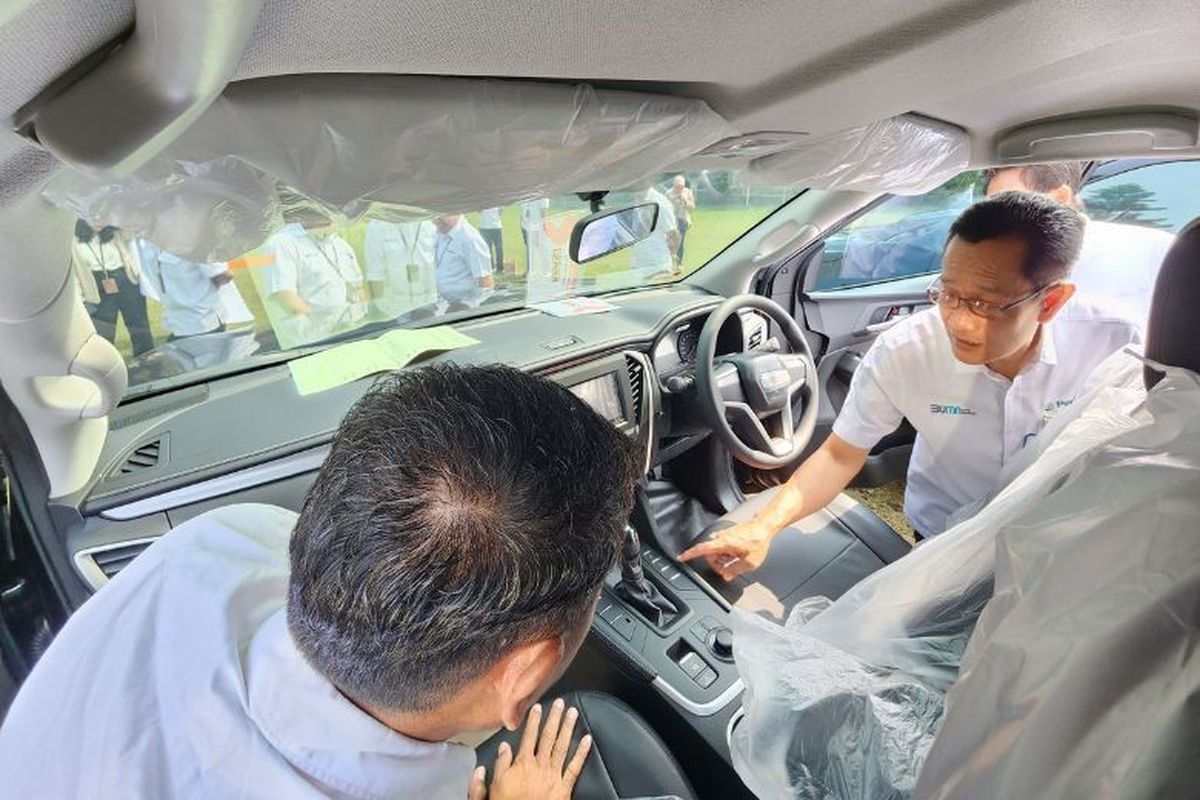 Isuzu mu-X 4x4 dipilih karena sesuai dengan standardisasi kendaraan operasional Perhutani.