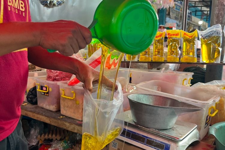Harga Murah, Minyakita Langka dan Lampaui HET di Pasar Raya Padang