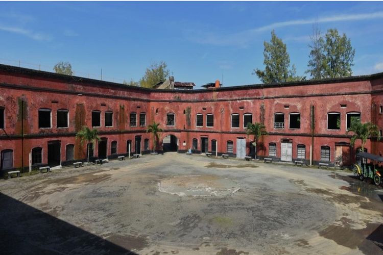 Benteng Van der Wijck peninggalan Belanda yang menjadi objek wisata sejarah di Gombong, Kabupaten Kebumen, Jawa Tengah.
