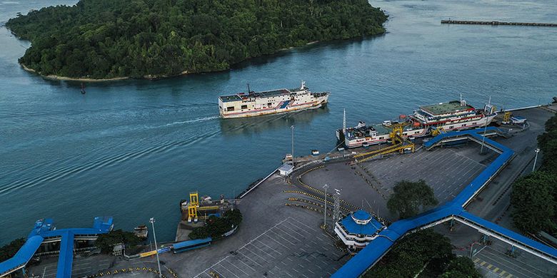 Kurasi Kompasiana Fakta Unik Pelabuhan Merak Setahun Berdinas Minat Masyarakat Terhadap Ka Bias Bajaj Riwayatmu Kini Halaman All Kompas Com