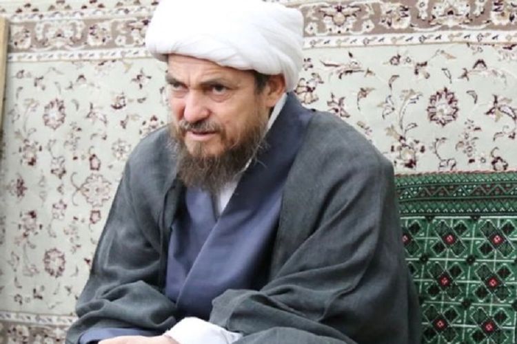 Ayatollah Abbas Tabrizian, salah satu ulama Iran yang menuai kontroversi karena menyebut vaksin Covid-19 bisa membuat orang menjadi homoseksual.