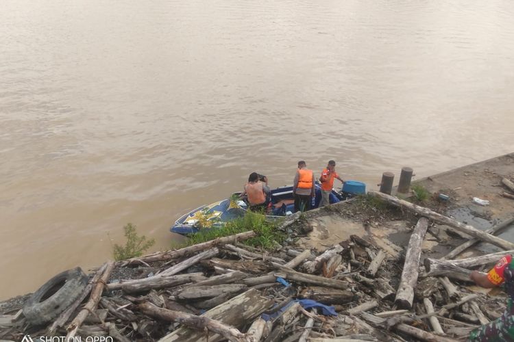 Tim SAR Gabungan melakukan pencarian terhadap Asep Syaifudin, buruh selam asal Jabar yang hilang di perairan Sebuku Nunukan Kaltara 