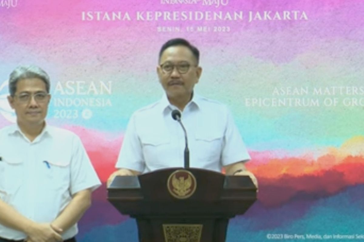 Kepala Otorita IKN Bambang Susantono dan Wakil Kepala Otorita IKN Dhony Rahajoe di Kompleks Istan Kepresidenan, Jakarta, Senin (15/5/2023).