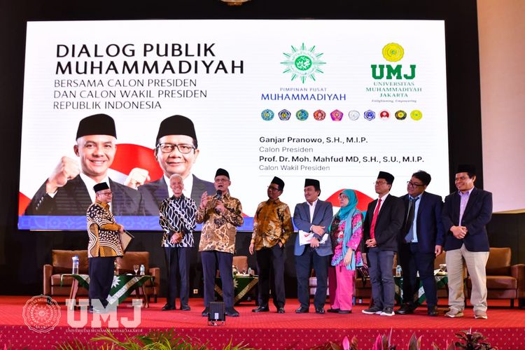 Dialog Publik Muhammadiyah pasangan Ganjar Pranowo dan Mahfud MD di Gedung Cendikia, Universitas Muhammadiyah Jakarta (UMJ), Jakarta, pada Kamis 23 November 2023.