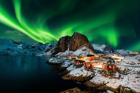 Jalan-jalan Gratis ke Islandia Sambil Berburu Aurora Borealis