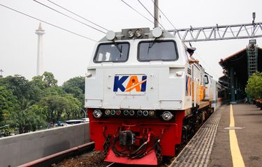 Ilustrasi kereta api. PT KAI Daop 1 Jakarta mengungkapkan tarif khusus KA keberangkatan dari Stasiun Pasar Senen maupun Gambir. 