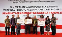 Kemendikbudristek Kembali Salurkan Bantuan Pemerintah demi Penguatan Komunitas Sastra  
