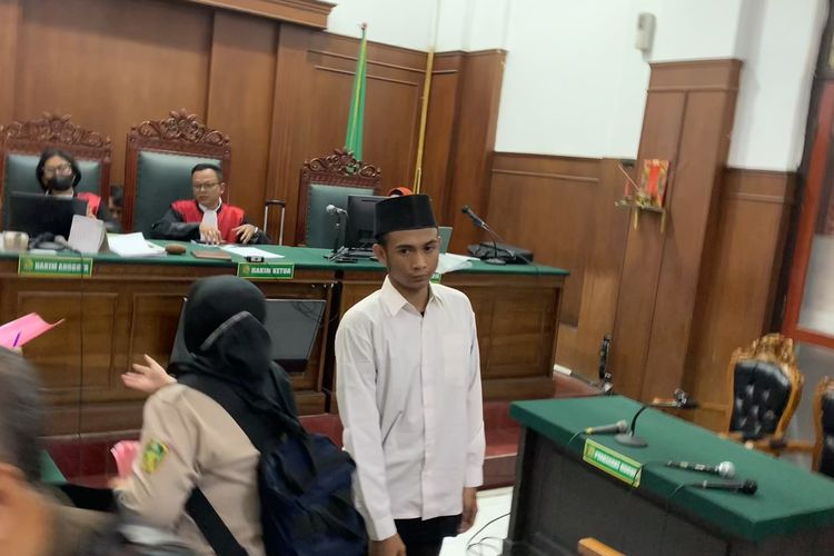 Alihkan Motor Cicilan dengan Dalih Bantu Sepupu, Pria di Surabaya Divonis 1 Tahun Penjara