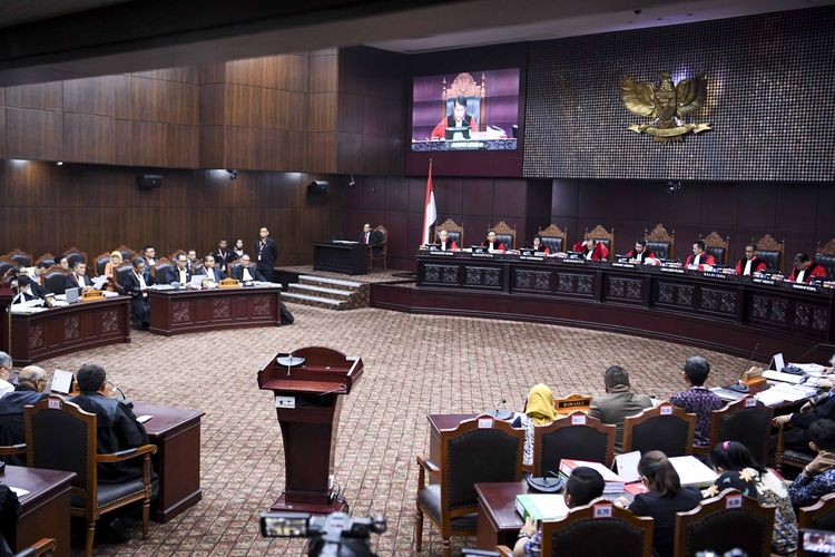 Suasana sidang perdana Perselisihan Hasil Pemilihan Umum (PHPU) sengketa Pilpres 2019 di Mahkamah Konstitusi, Jakarta, Jumat (14/6/2019). 