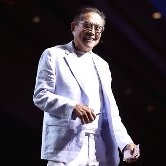 Robert Kiyosaki, pakar keuangan dan penulis buku laris Rich Dad, Poor Dad. Lima jenis investasi ini diyakini Robert Kiyosaki bisa membawa kebahagiaan jangka panjang.