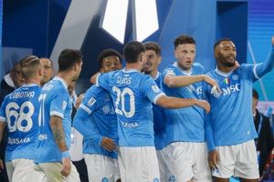 Klasemen Liga Italia: Napoli Geser AC Milan, Tim Jay Idzes Keluar dari 10 Besar