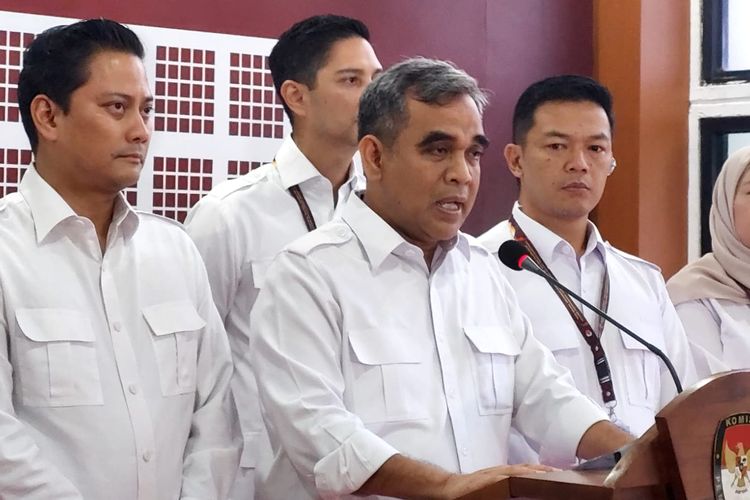 Sekretaris Jenderal (Sekjen) Partai Gerindra, Ahmad Muzani menyebut ‘golden ticket’ calon wakil presiden (Cawapres) Prabowo Subianto berada di tangan Ketua Umum PKB, Muhaimin Iskandar atau Cak Imin, Sabtu (13/5/2023).