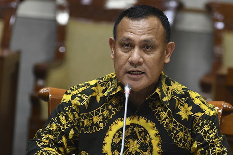 Calon pimpinan Komisi Pemberantasan Korupsi (KPK) Firli Bahuri menjalani uji kepatutan dan kelayakan di ruang rapat Komisi III DPR, Senayan, Jakarta, Kamis (12/9/2019). Dari hasil voting terhadap lima calon terpilih pada Jumat (13/9/2019) dini hari, Firli mendapatkan suara terbanyak, yakni dari seluruh anggota Komisi III yang berjumlah 56 orang.