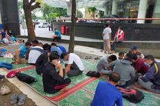 Detik-detik Pengungsi Afghanistan Bakar Diri di Depan Kantor UNHCR, Sempat Minta Tolong Diperhatikan, tapi...