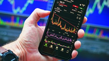 IHSG Masih Volatil, Saham Apa Saja yang Layak Dicermati Investor Ritel? 