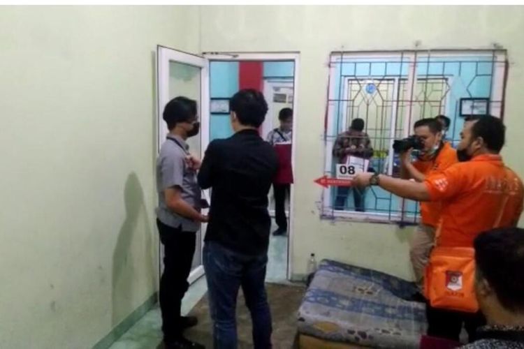 Ditkrimum Polda Lampung menggelar prarekonstruksi kasus tewasnya RF (17) seorang napi anak di LPKA Kelas IIA Lampung, Sabtu (16/7/2022).