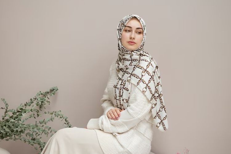 inspirasi outfit idul adha nuansa earth tone