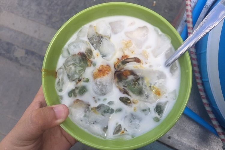 Es cendol durian di depan pasar kenari