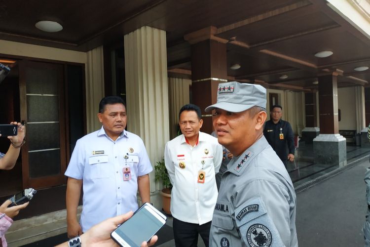 Kepala Badan Keamanan Laut (Bakamla), Laksamana Madya Achmad Taufiqoerrochman, bertemu Menteri Koordinator Bidang Politik, Hukum dan Keamanan (Menko-Polhukam) Mafhud MD, Rabu (20/11/2019). 