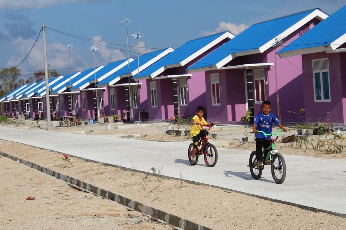 Kementerian Pekerjaan Umum dan Perumahan Rakyat, melalui Direktorat Jenderal Penyediaan Perumahan, membangun rumah khusus nelayan di Desa Busung, Kecamatan Seri Kuala Lobam, Kabupaten Bintan, Provinsi Kepulauan Riau. Pembangunan rumah khusus ini dimulai pada 29 Maret 2017 sampai dengan 23 Desember 2017.
