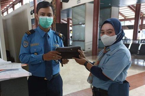 Mengidolakan Halimah, Cleaning Service Bandara Soetta