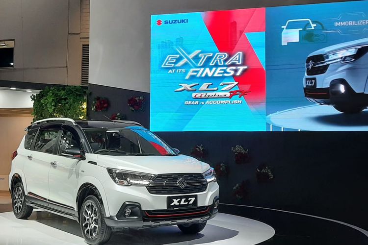 Suzuki XL7 Alpha FF di ajang IIMS Hybrid 2022