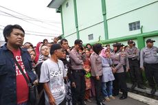 Luapan Kekesalan Warga Saat Reka Ulang Pembunuhan Siswi SMP di Tasikmalaya 