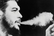 8 Oktober 1967: Pemimpin Gerilyawan Kuba Che Guevara Ditangkap 