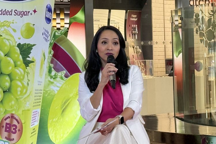 Dokter gizi dr. Diana Felicia Suganda, M.Kes, Sp.G.K. dalam acara Buavita #GlowingJUICEseyo Playcourt di Central Park Mall, Jakarta Barat, Sabtu (10/1/2026).