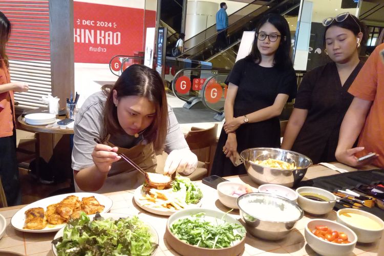 The atmosphere of the food styling workshop at Markette at Grand Indonesia Mall, Central Jakarta, Tuesday (22/10/2024).