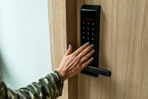 Kelebihan dan Kekurangan Smart Door Lock, Perhatikan Sebelum Memasang