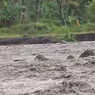 Banjir Lahar di Tumpak Sewu Lumajang, 9 Orang Termasuk Wisman China Sempat Terjebak