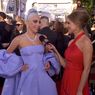 Lady Gaga Tampil Bak Cinderella di Karpet Merah Golden Globe 2019