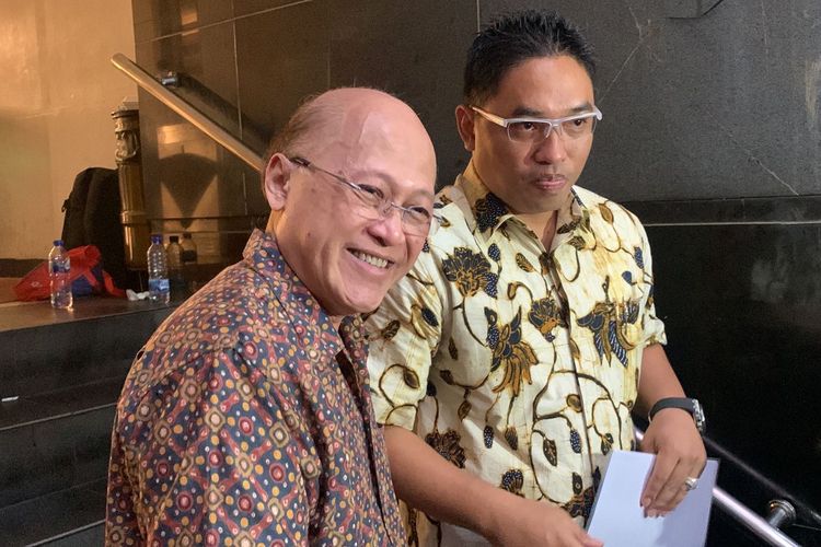 Presenter Mario Teguh menghadiri panggilan penyidik di Ditreskrimum Polda Metro Jaya hari ini, Jumat (11/8/2023). 