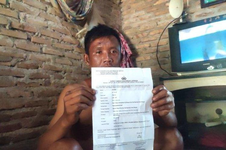 Juliadi alias Ego warga Dusun I, Kampung Banjar, Desa Gempolan, Kecamatan Sei Bamban, Kabupaten Serdang Bedagai, Sumut, berhasil selamat dari upaya pembunuhan yang dilakukansindikat narkoba.
